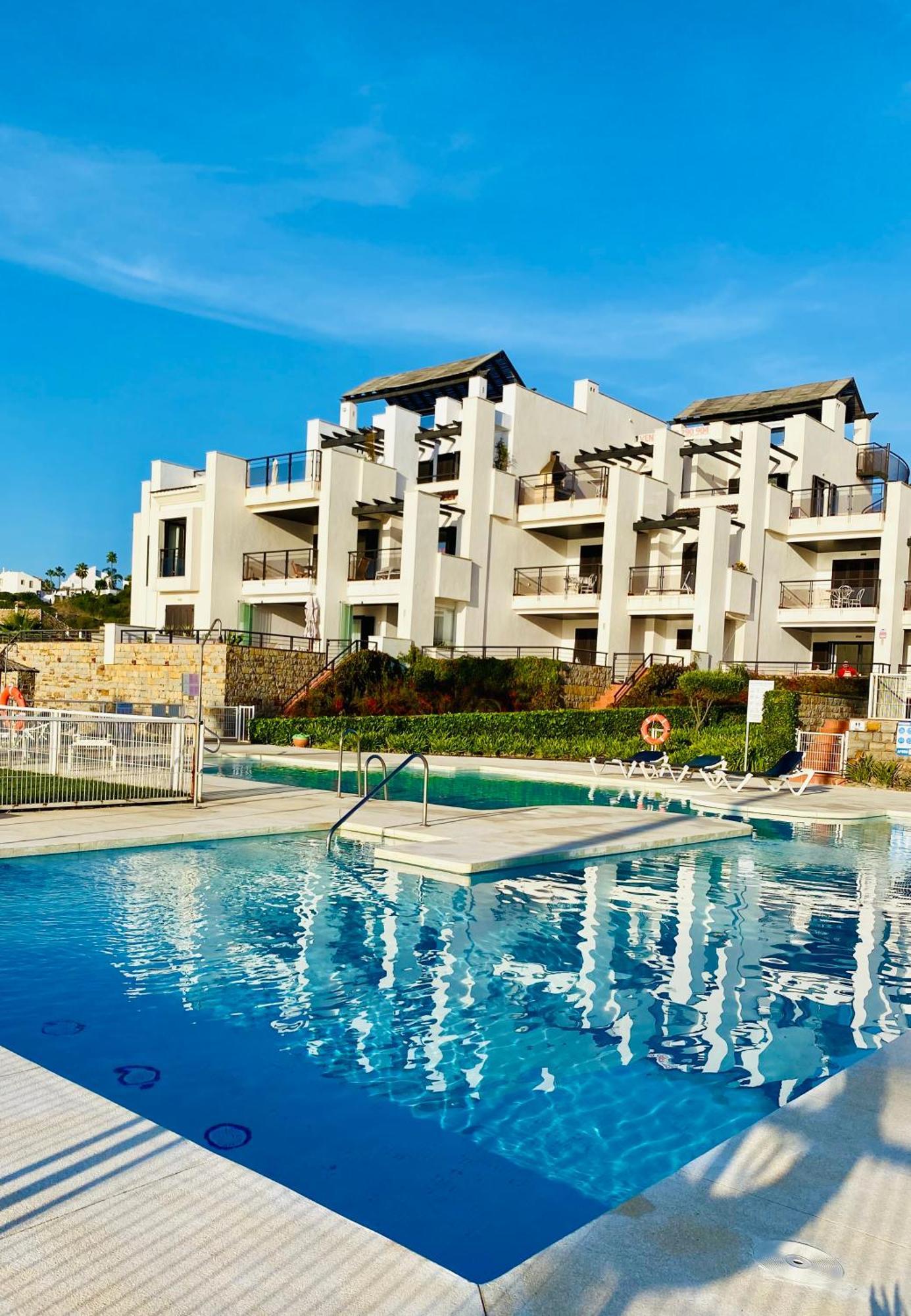 Sunshine Beach Front Complex, Wifi, Modern Casares Exterior foto
